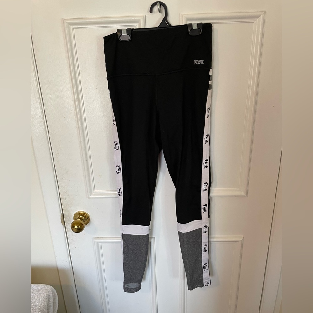 PINK Ultimate Yoga logo pants